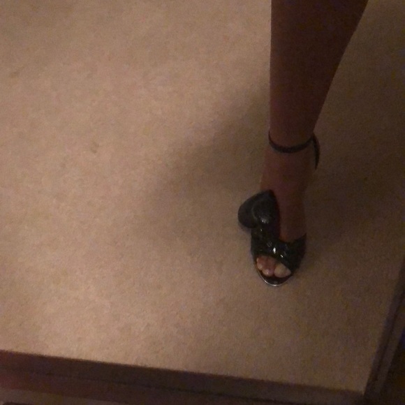 Kenneth Cole New York “Blaine” Stiletto - Picture 7 of 7